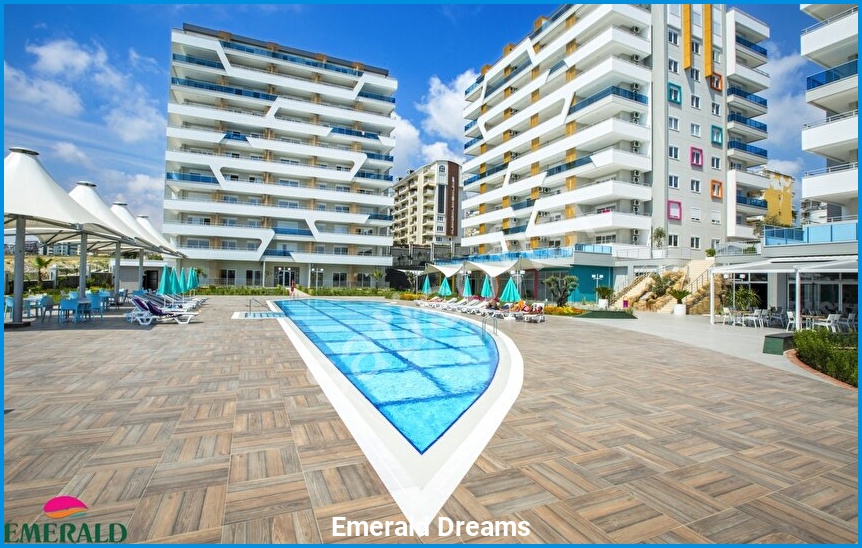 Emerald Dreams 8
