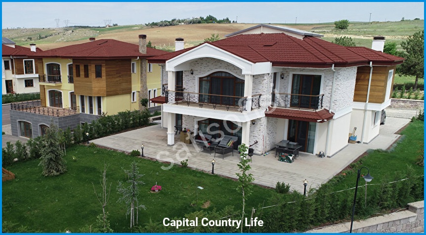 Capital Country Life 4