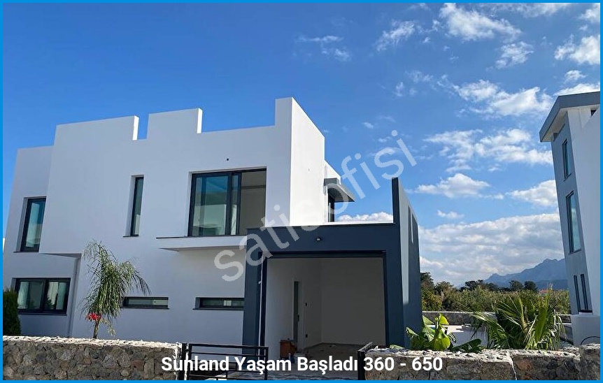 Sunland 13