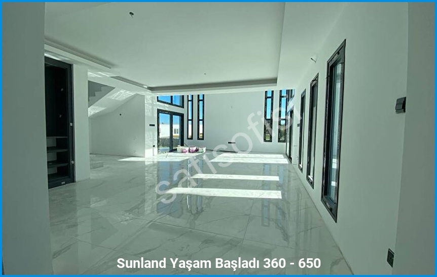 Sunland 18