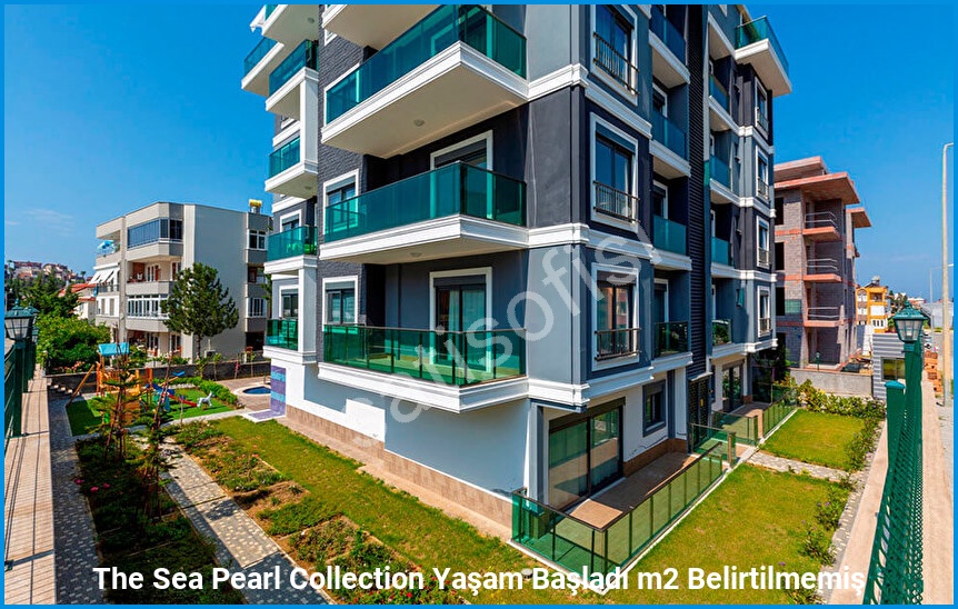 The Sea Pearl Collection