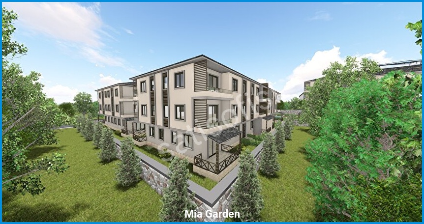 Mia Garden 8