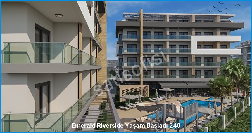Emerald Riverside 7
